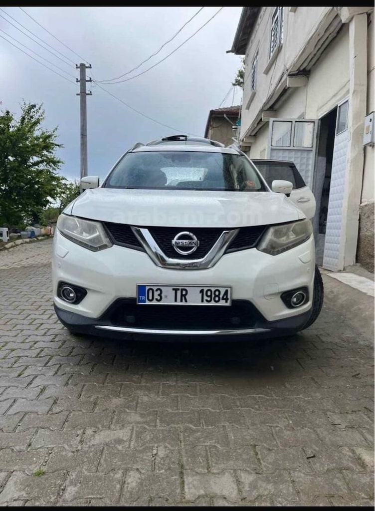 Nissan X-TRAIL