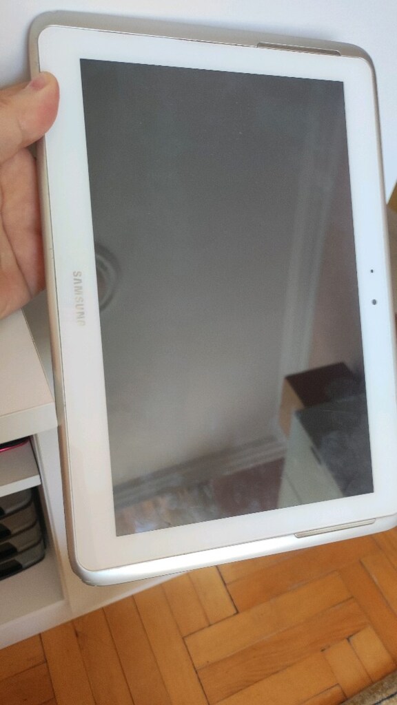 Samsung Galaxy tablet - 2