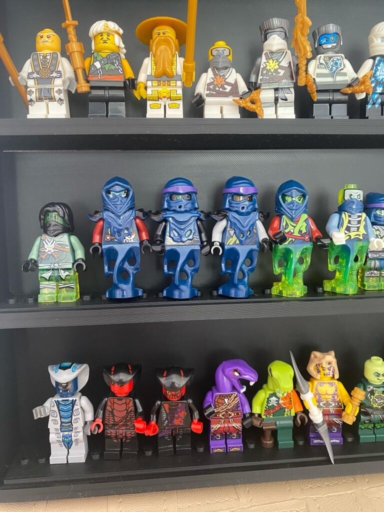 Lego Ninjago Minifigürleri ve Sergileme Stand - 8