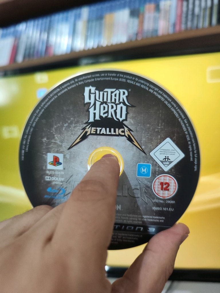 PS3 GİTAR HERO METALLİCA - 4