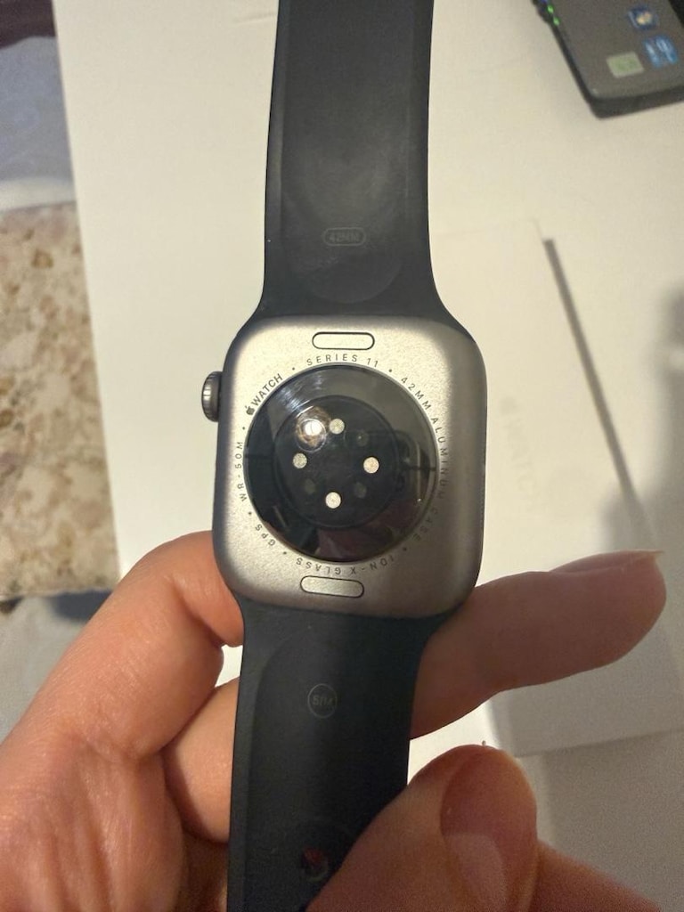 Apple watch 11 42mm - 4
