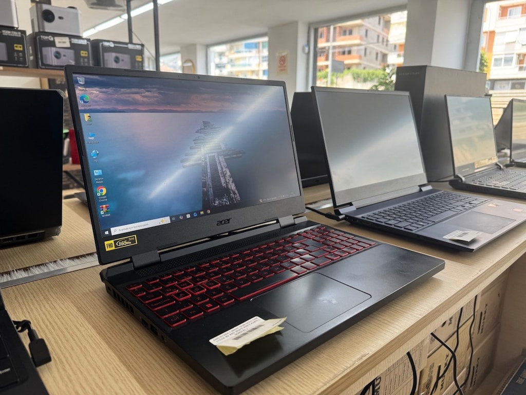 * RYZEN 7 6800H İŞLEMCİ *16GB DDR5 RAM *512GB M2 SSD *3050 Tİ 4GB E.K - 3