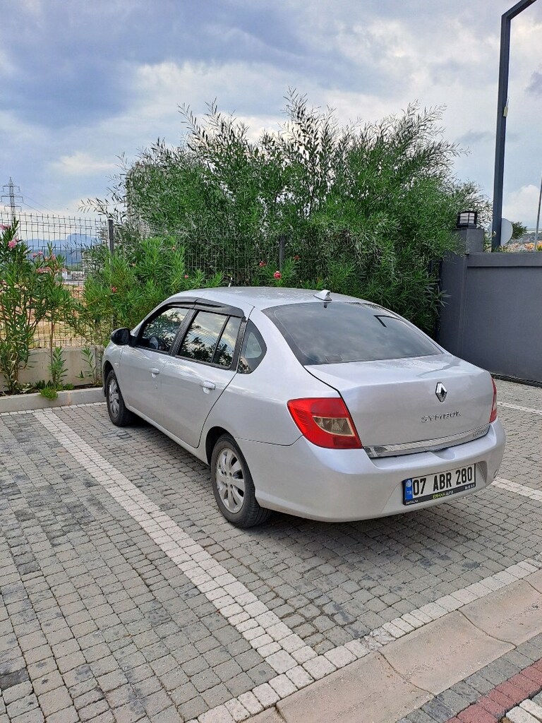 renault symbol 2011 - 7
