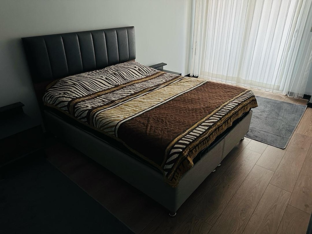 **ACİLL SON İNDİRİM !!! SIFIRDAN FARKSIZ ÇİFT KİŞİLİK YATAK 12500 TL** - 12