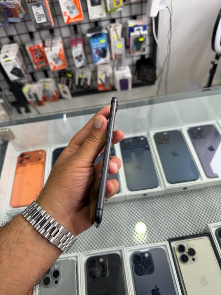 IPHONE 8PLUS 64GB - 3