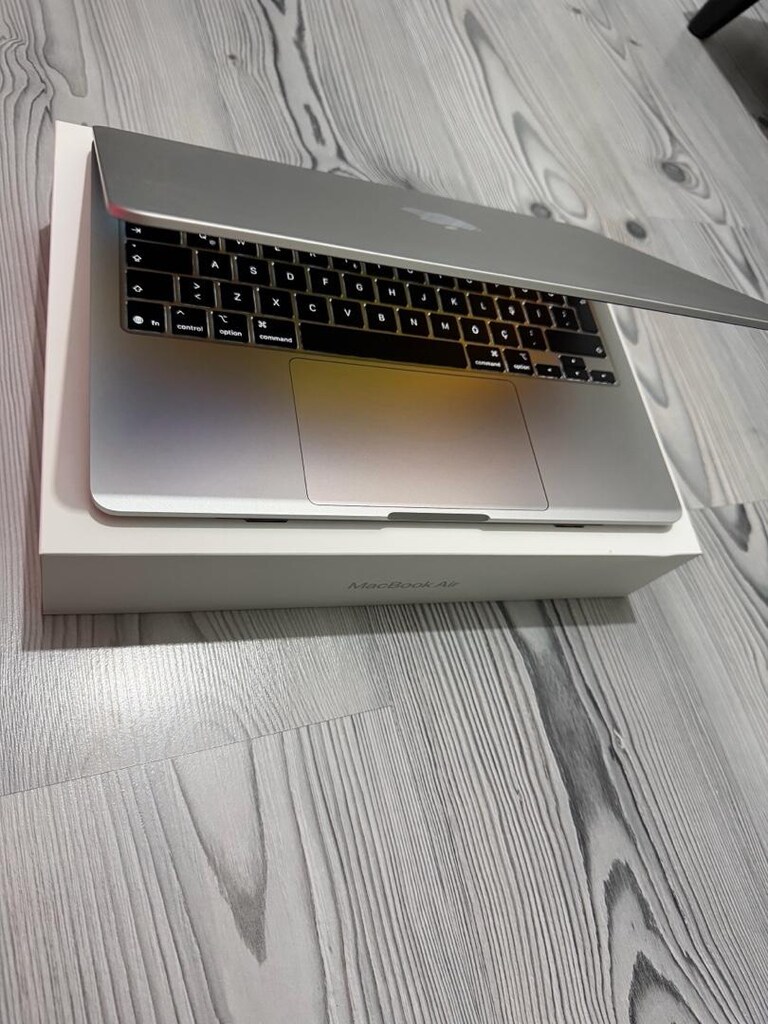 Apple MacBook Air 13 inç - 5