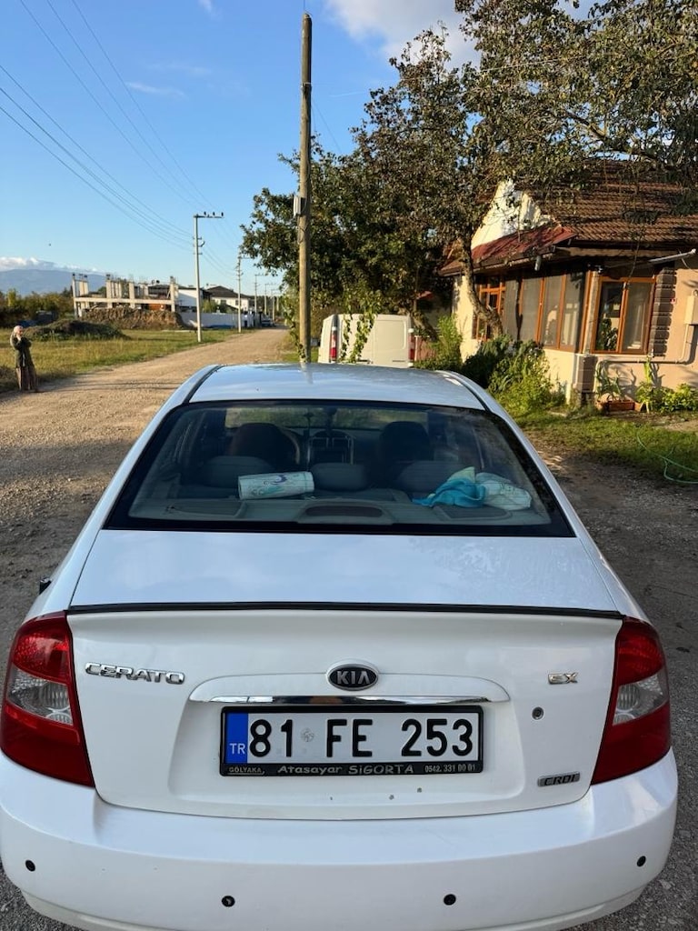 2005 Kia Cerato 1.5 dijital klimalı - 3