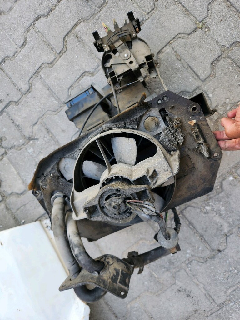 TOFAŞ KALORİFER PETEGİ KOMPLE AL TAK - 3