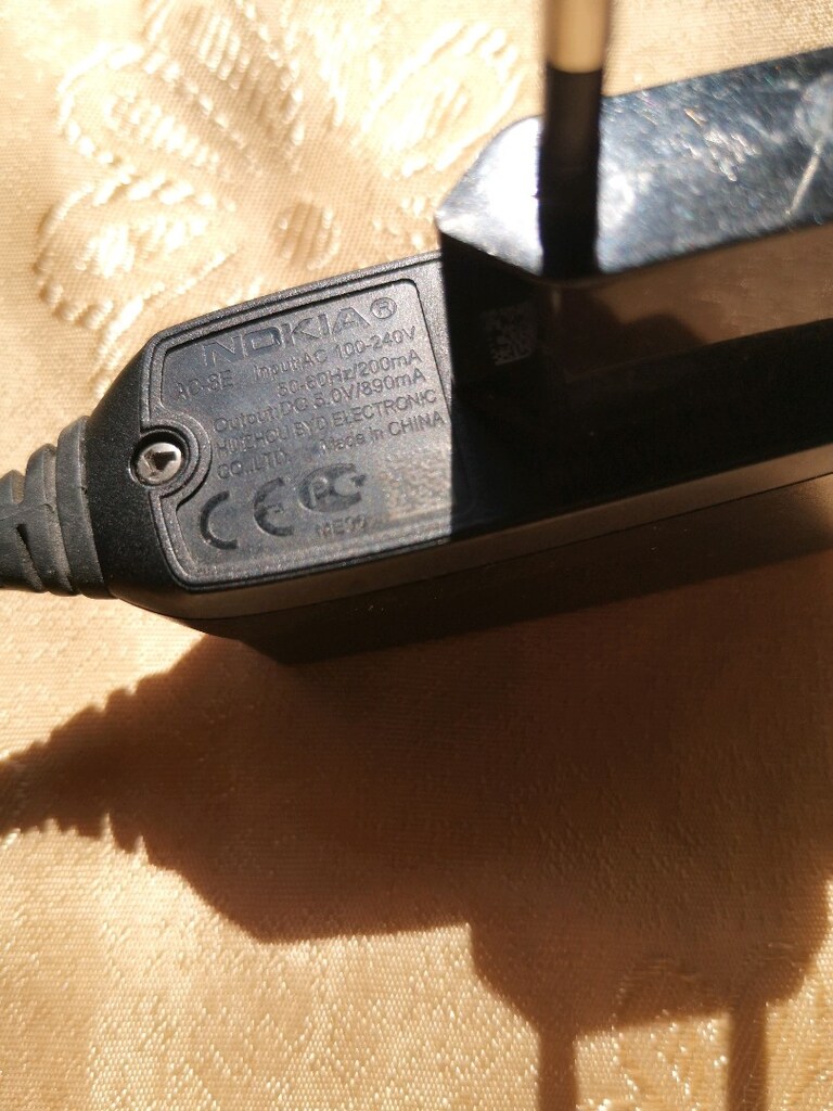 NOKIA Orijinal ince uçlu sarj aleti - 9