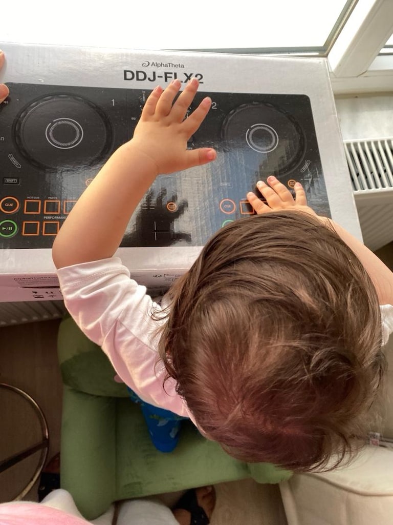 PİONEER AlphaTheta DDJ-FLX2 DJ setup - 9