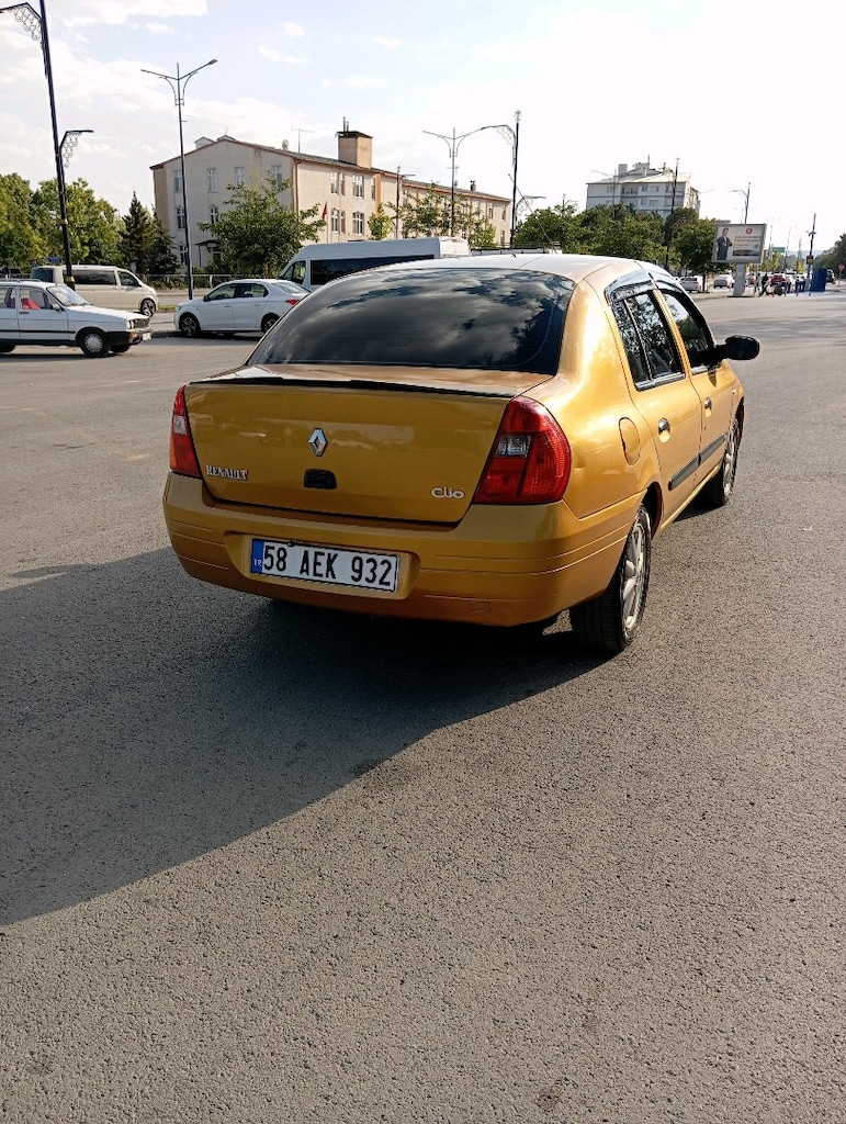 clio 2. 1.4.16 V. - 9