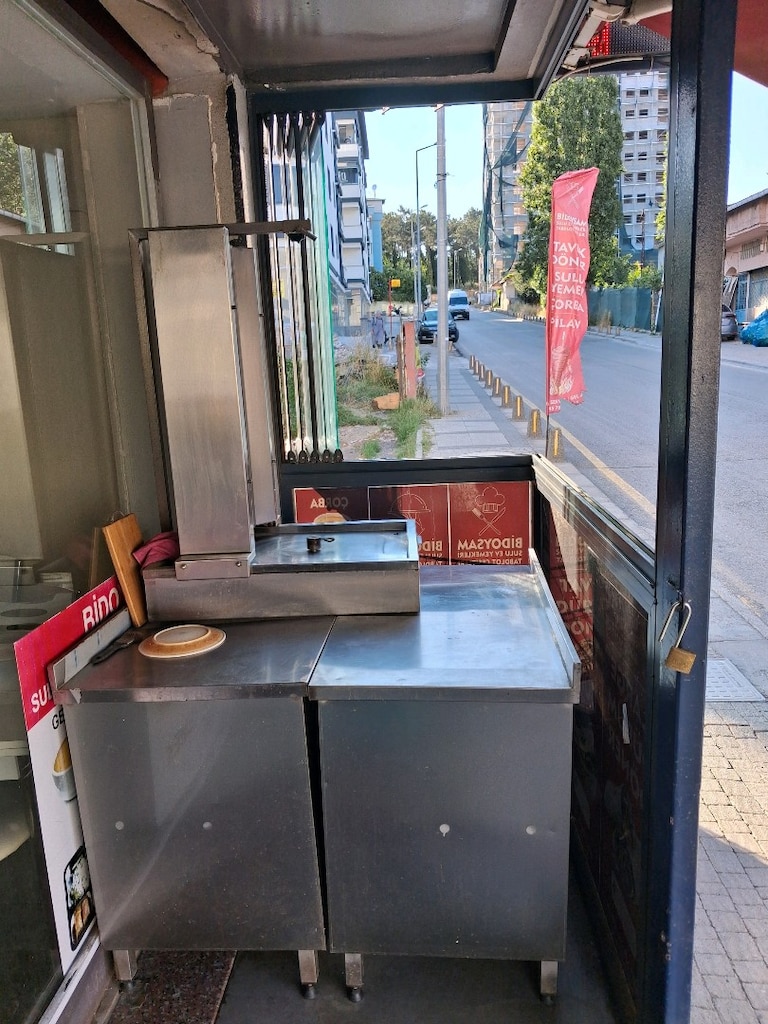 2.el satılık komple döner tezgahı camlarda dahıl - 10