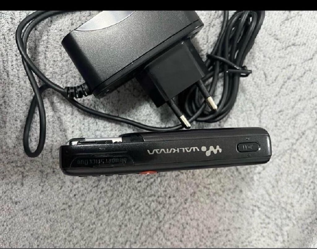 SONY ERİCSON - 7