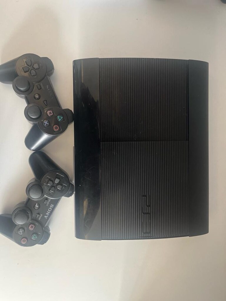 PlayStation 3 Super Slim + 2 Kol + 50 Yüklü Oyun - 2