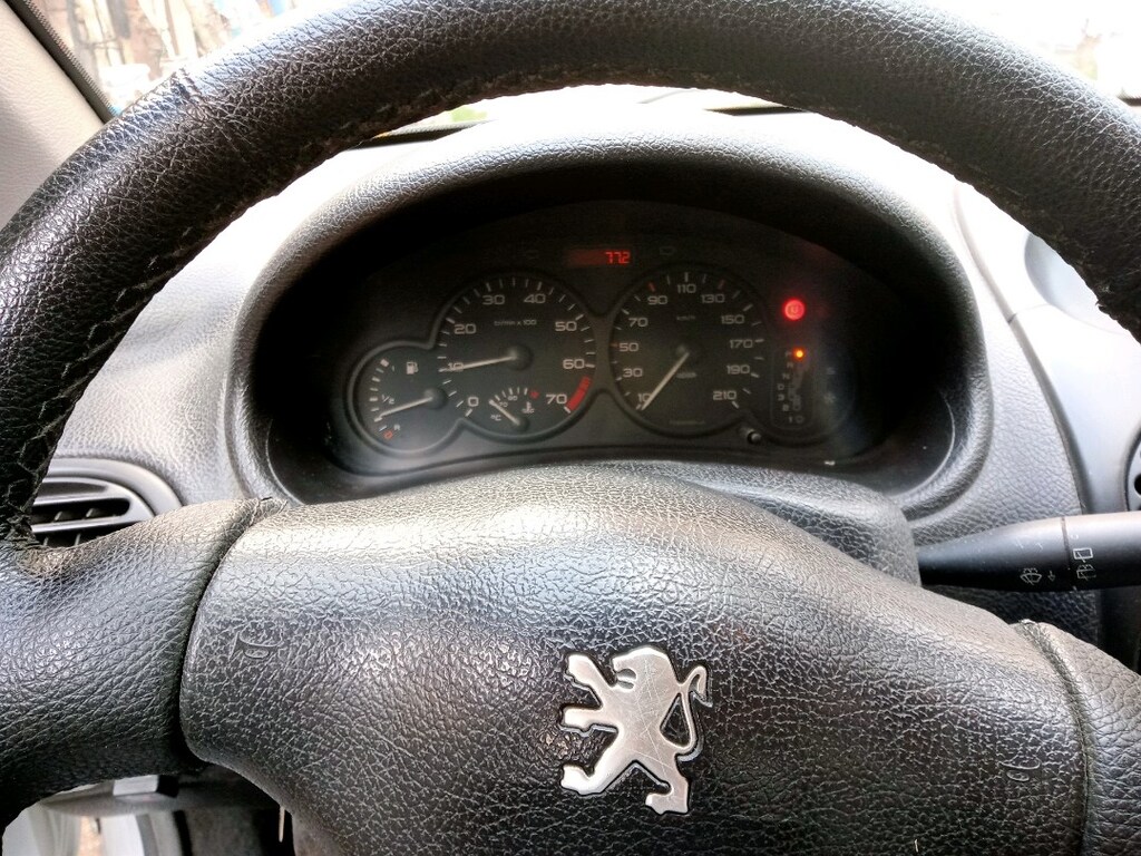 206 Peugeot - 8
