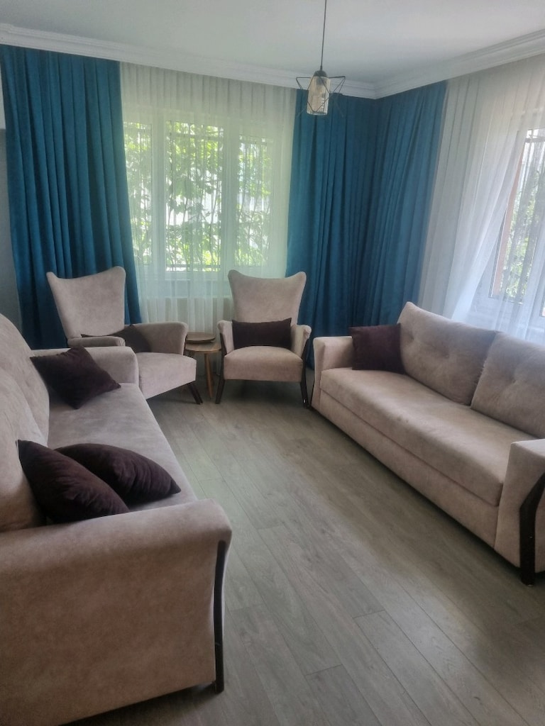 Bellona koltuk ve masa +5 adet sandalye - 5