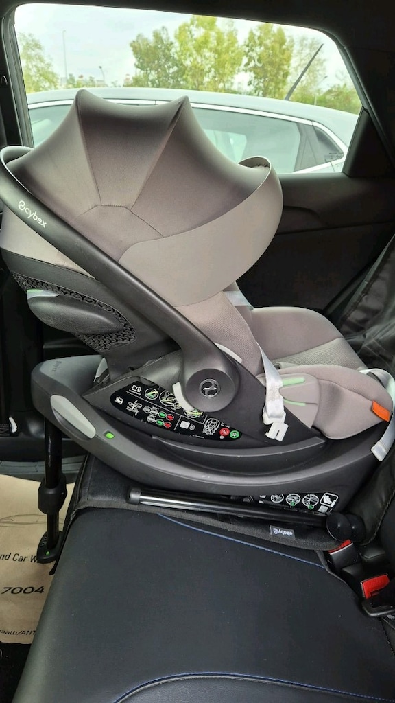 Cybex Eezy S Twist 2 + Cloud G Puset/Oto Koltuk - 2