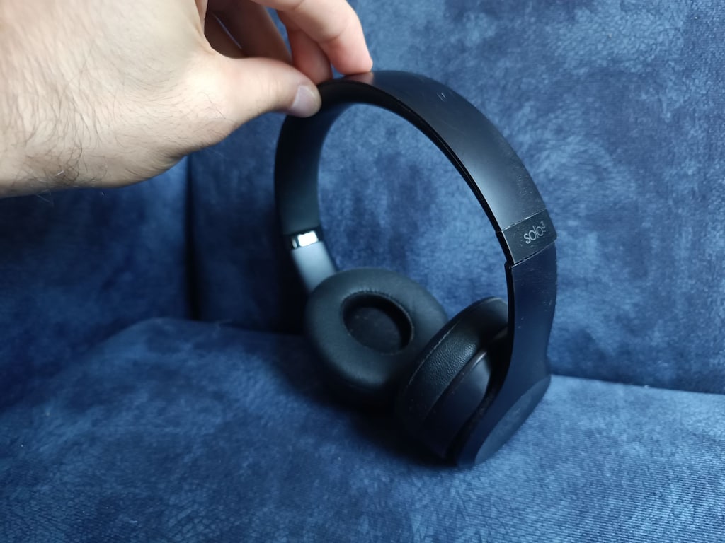 Beats Solo 3 Kulak Üstü Bluetooth Kulaklık - 2