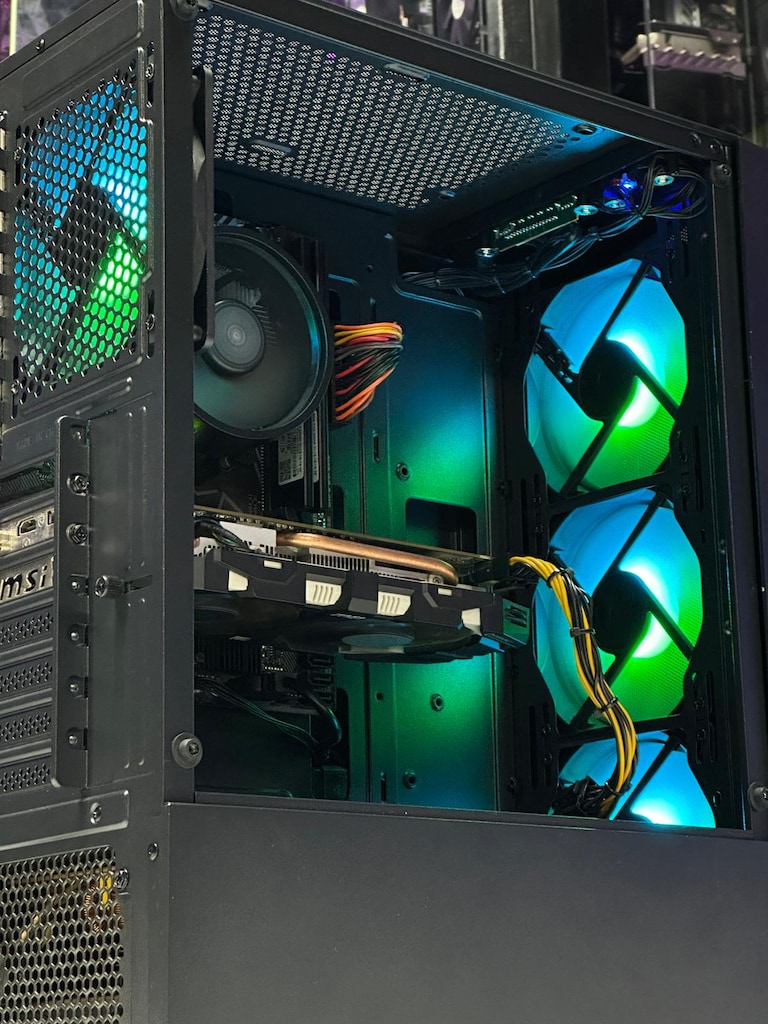 Ryzen 5 3600 - GTX 1660 Super 6GB - 16GB RAM - 512GB M.2 SSD - 5