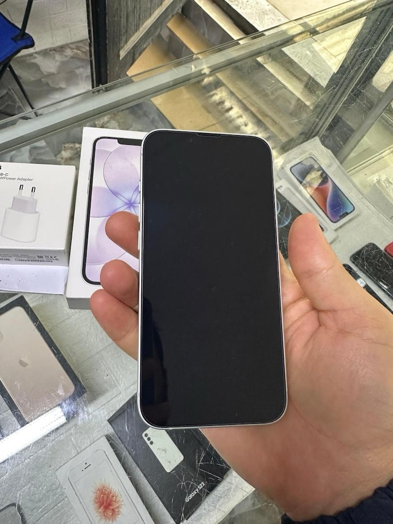 MÜHENDİSCELLDEN YURTİÇİ İPHONE 17E 256 GB 1.5 AYLIK HATASIZ - 4