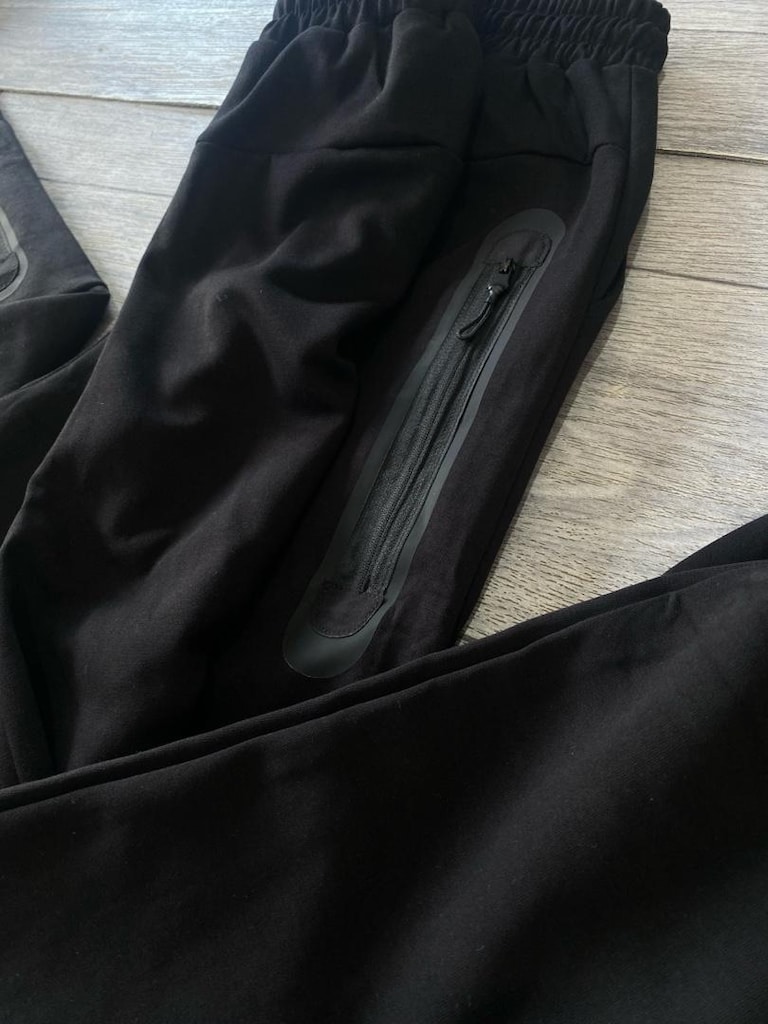 Nike Tech Fleece - 4