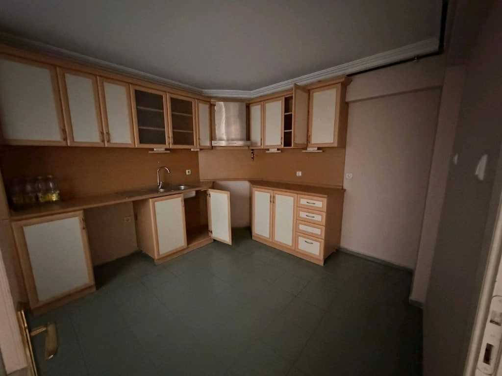 acil satılık banyo dolap ve jakuzi - 3