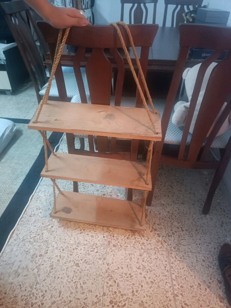 Ahşap basamaklı raf temiz sağlam - 6