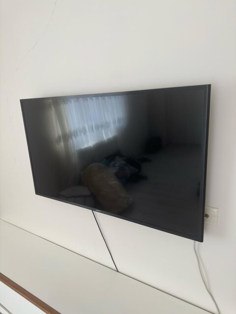 Samsung tv ve meşe tv sehpası