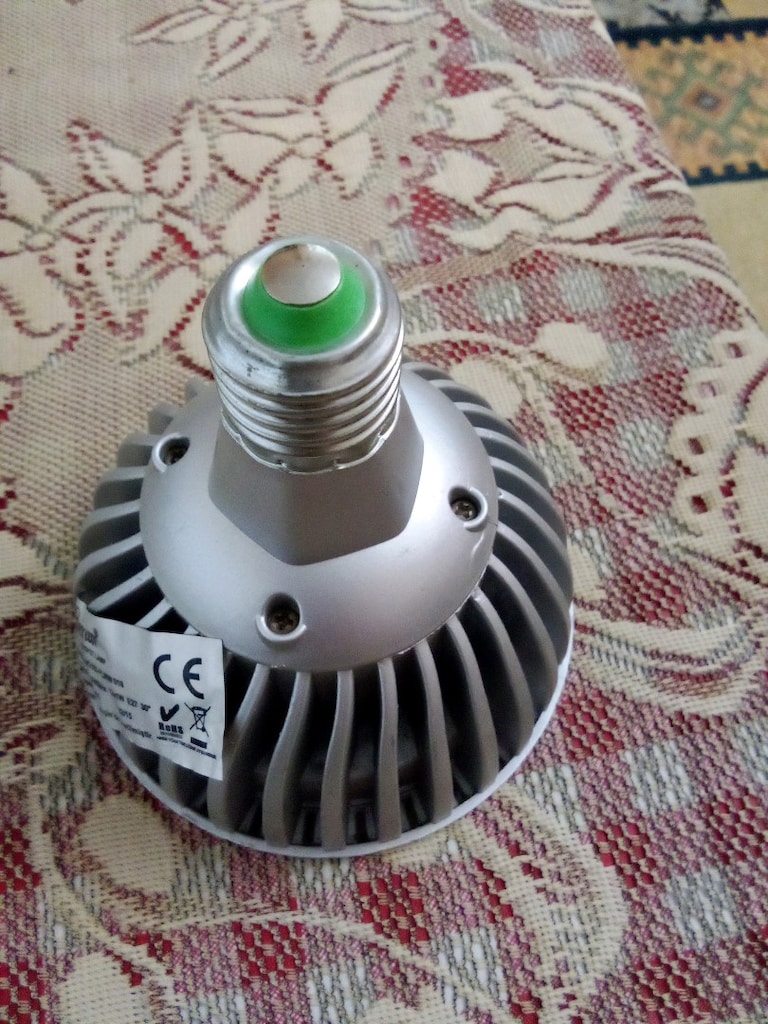 ,12 li LED ampul. - 2
