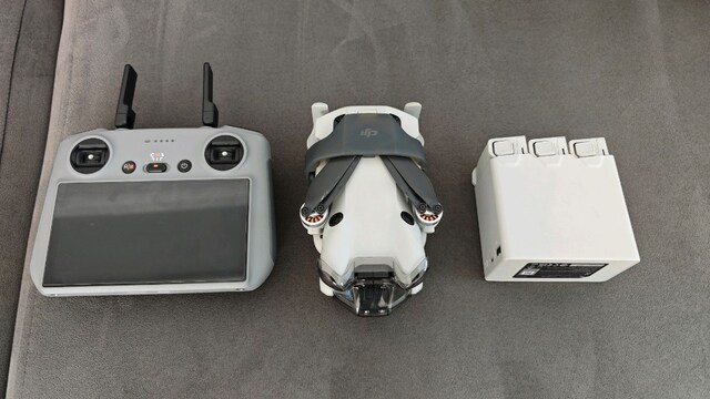 FCC dji mini 4 pro fly more combo plus rc2