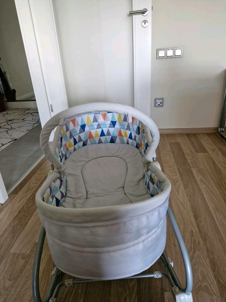 Titreşimli Müzikli Ayarlanabilir Ana Kucağı Beşik - 2