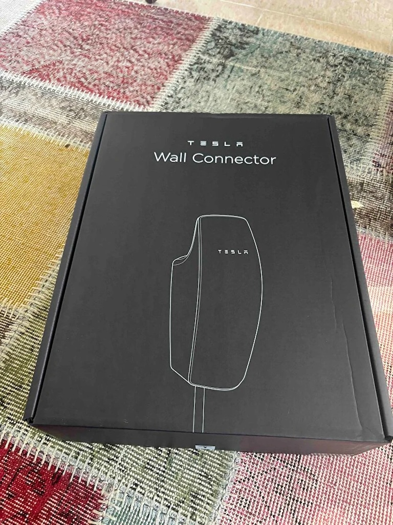 Tesla Şarj Aleti Wall Connector Gen 3 22 kW Kablolu Şarj İstasyonu