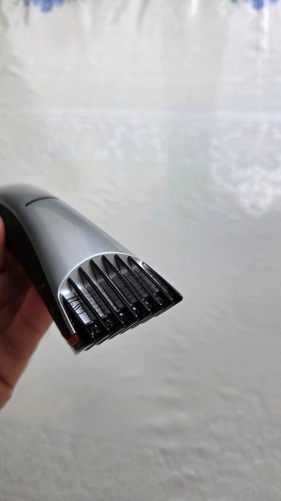 Philips Bodygroom Series 7000 - 4