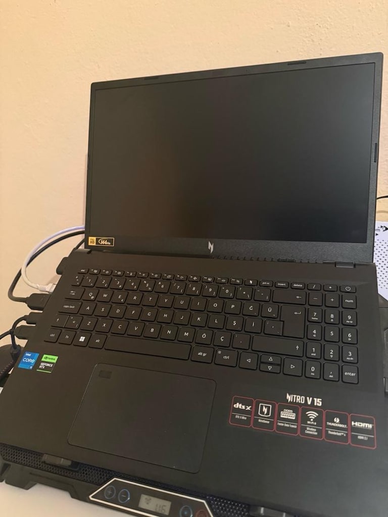 Acer nitro v15 3050 6gb + aksesuar set - 5