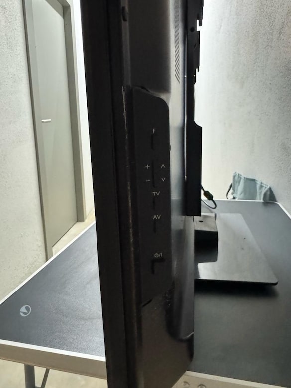 Panasonic Lcd Televizyon 105 Ekran açıklamayı okuyunuz - 5