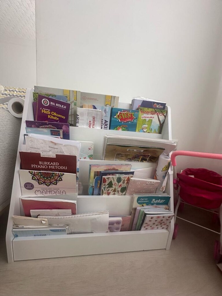 4 raflı montessori kitaplık - 2