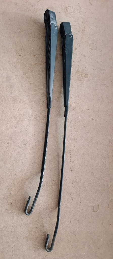 FORD TRANSİT 2006-2013 ÖN CAM SAĞ SOL SİLECEK KOLLARI - 2