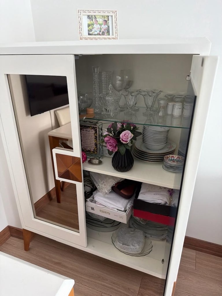 koltuk takımı yemek masası ve vitrini - 7