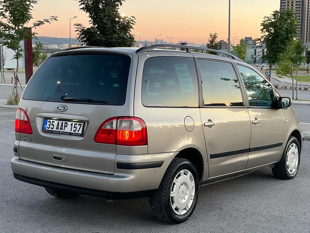 Ford Galaxy - 3