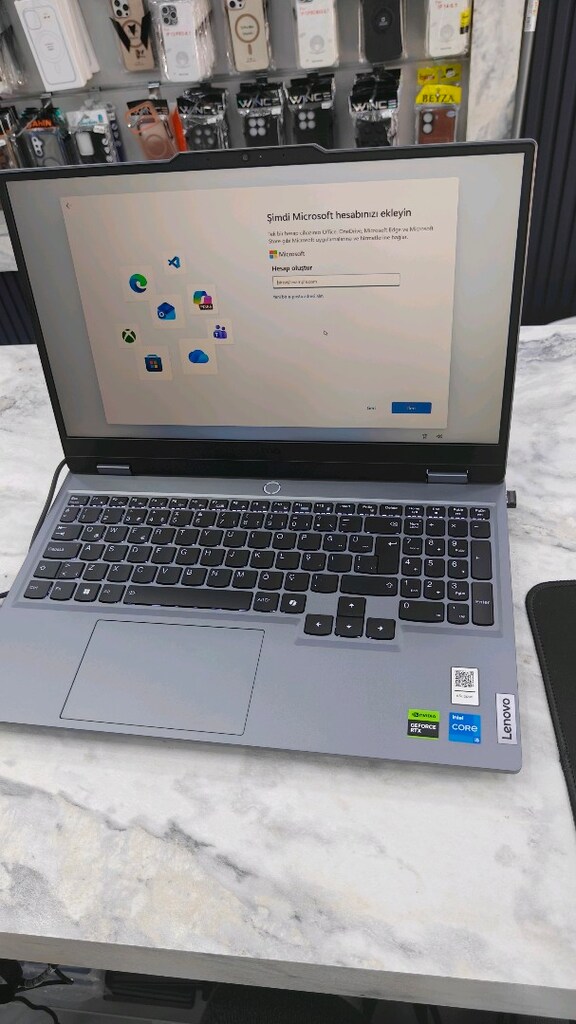 Lenovo loq 15ıax9 rtx4050 ( HATASIZ 20 AY GARANTİLİ ) - 2