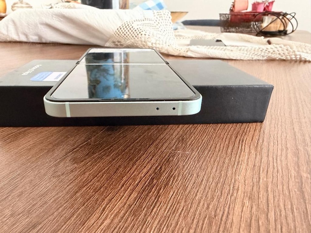 Samsung Z Flip 6 - 512 gb - 4