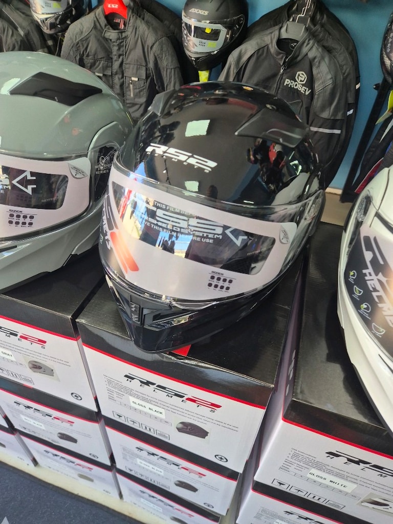 Açılır Çene Güneş Vizörlü Uygun Kask - 9