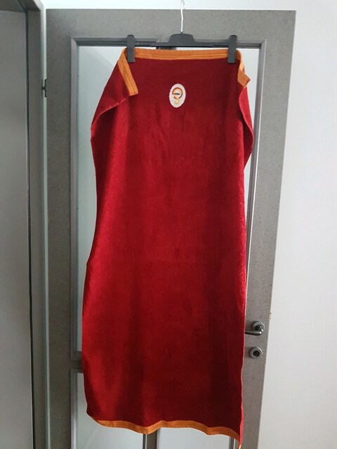 İNDİRİM %40 ORJINAL GALATASARAY STORE PLAJ HAVLUSU
