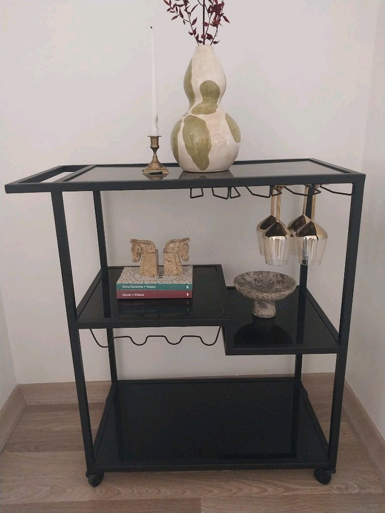 SERVİS ARABASI