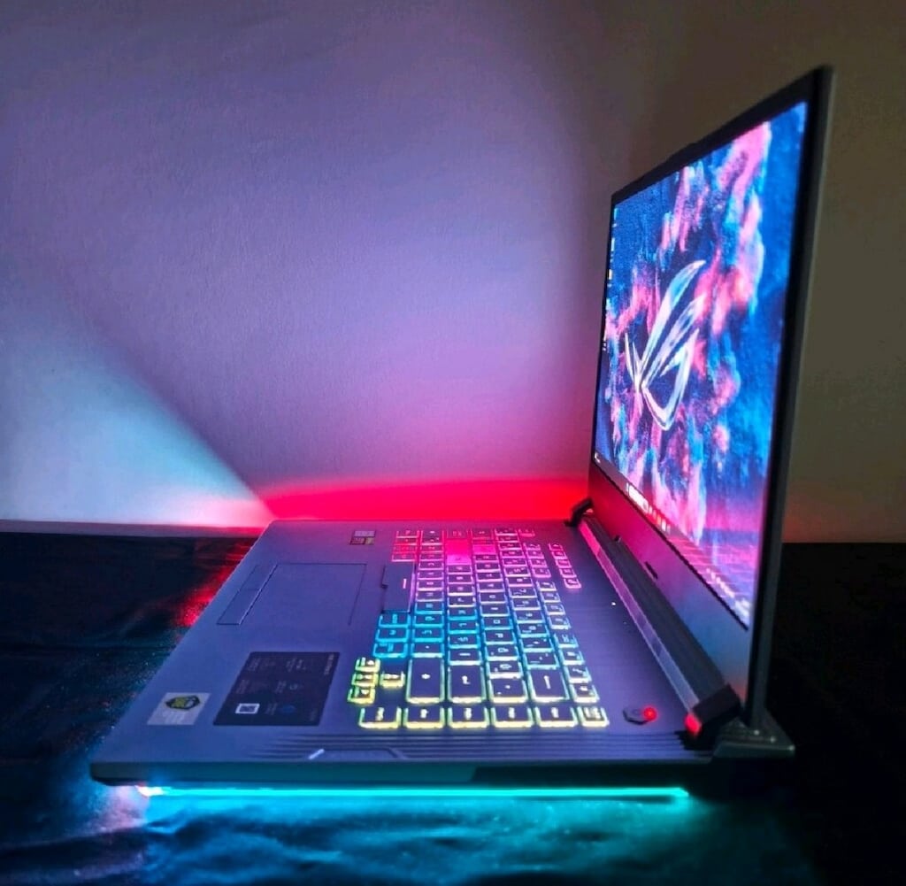 ASUS ROG STRIX / 8 GB RTX2070 / 16 Ram / İ7 İşlemci / 500 Ssd / 120 HZ - 3