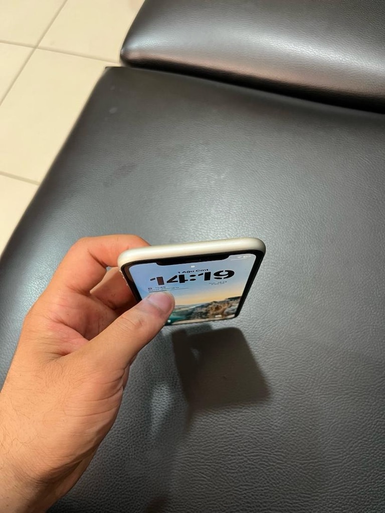 İPHONE 11 128 GB - 7