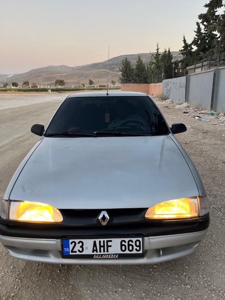 sorunsuz biniciye özel Renault 19 europa - 15
