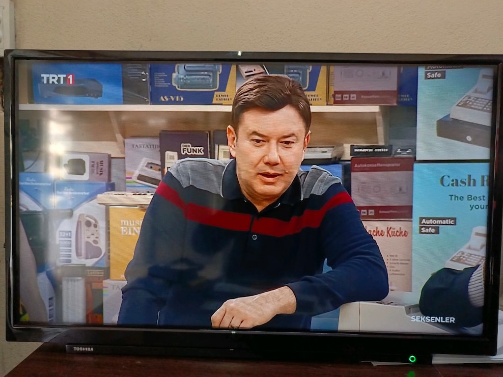 Toshiba 82 Ekran Akıllı TV Sıfır Ayarında Nakliye Kurulum Garanti - 5
