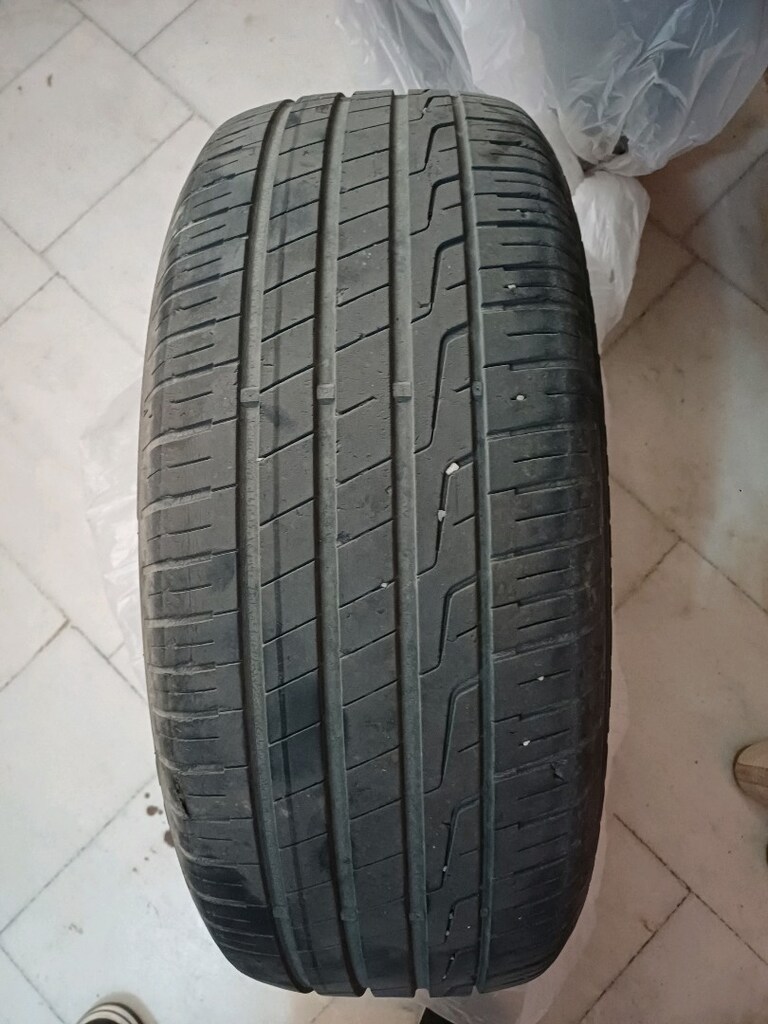 Yazlık 4 Adet Takım Lastik İş Görür Durumda - 3