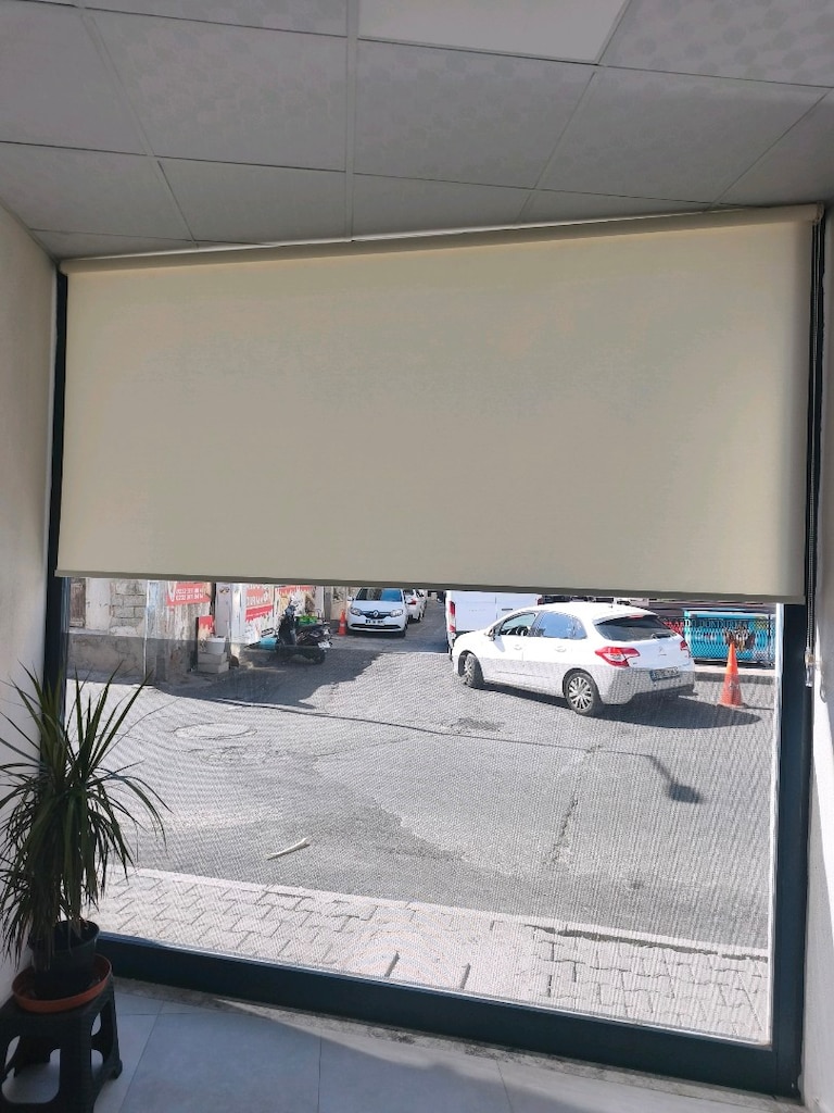 Kaliteli Demir Gövdeli Güneş Geçirmeyen Stor Perde – 283x280 & 121x280 - 7